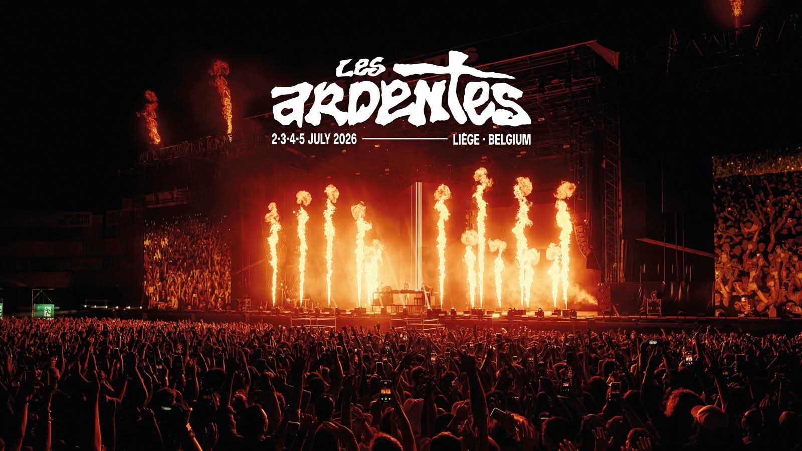 Discovery splash banner for LES ARDENTES Discord server