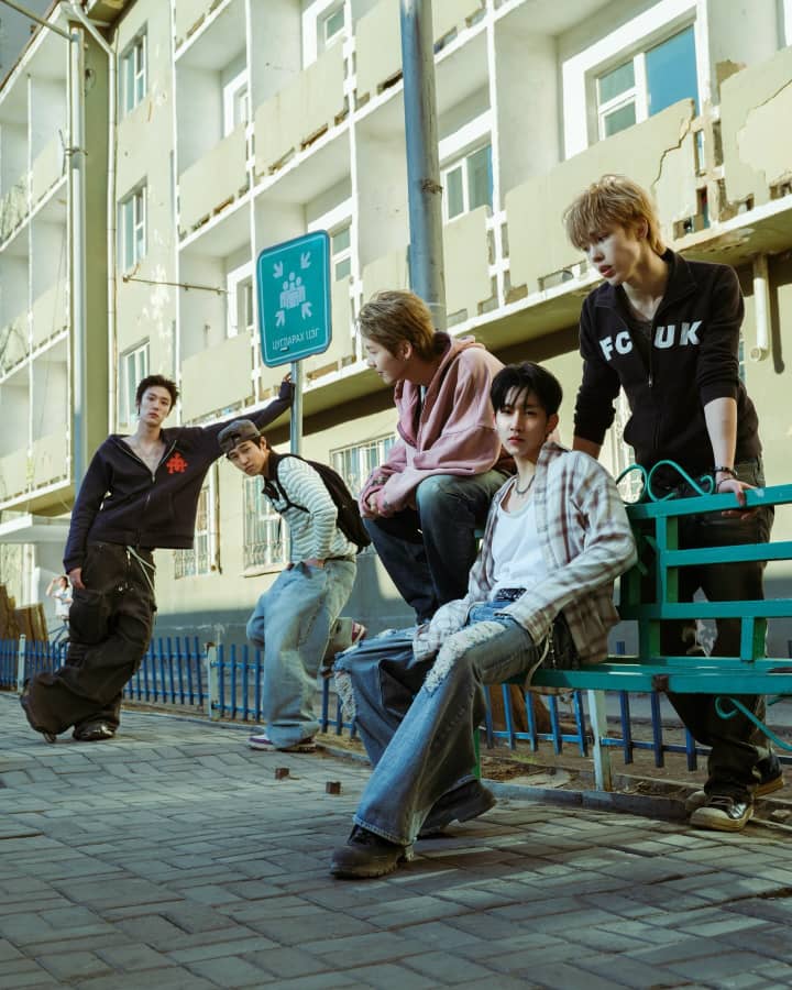 Discovery splash banner for WAYFBOYS | ANDERSON DAY!!!🎉🎉🎉 Discord server