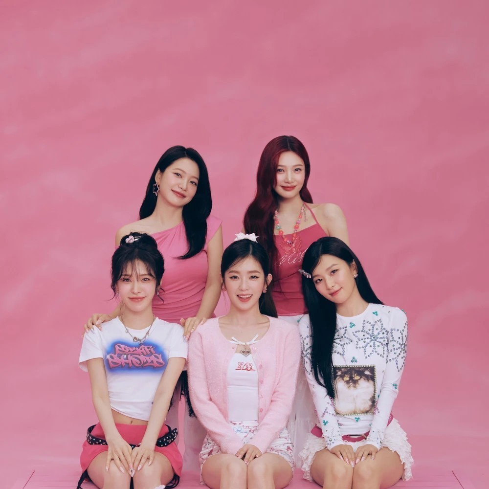 Discovery splash banner for Red Velvet | Velvet Summer Discord server